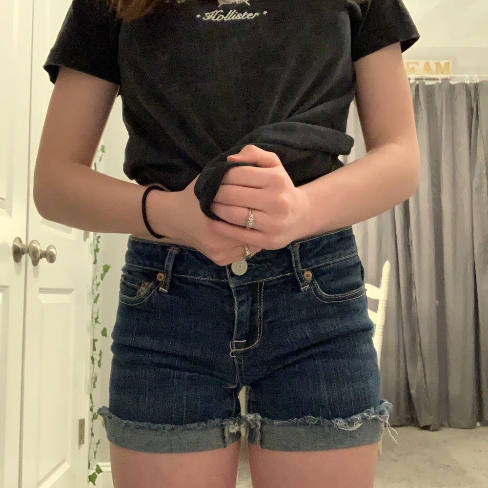 low waisted dark wash aeropostale shorts